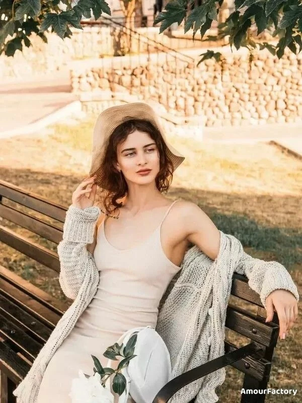 Alina Profile image 3