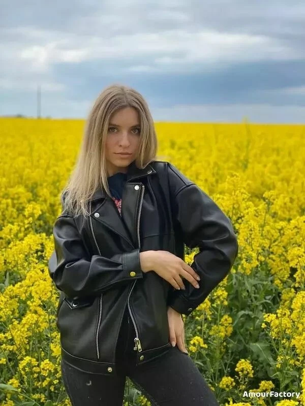 Natalia Profile image 4