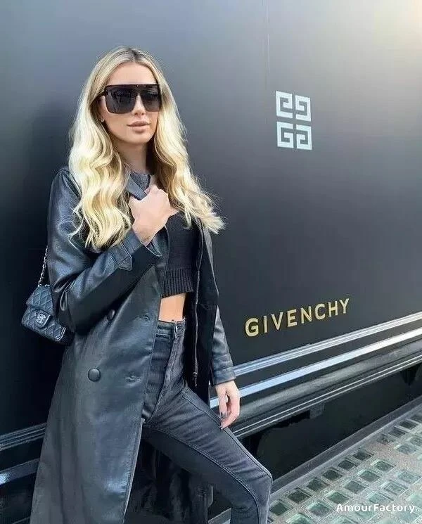 Anna Profile image 2