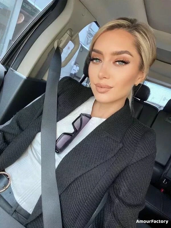 Anna Profile image 3