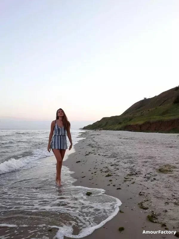 Anna Profile image 4