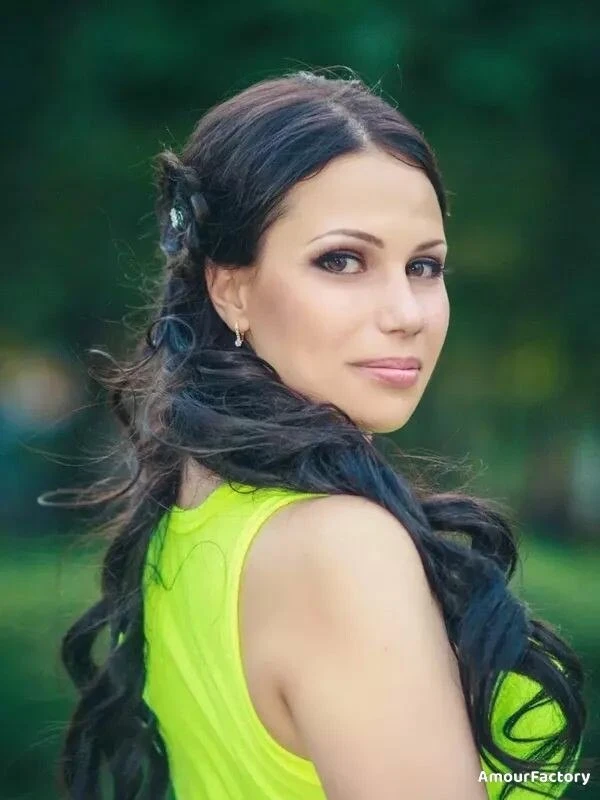 Irina Profile image 2