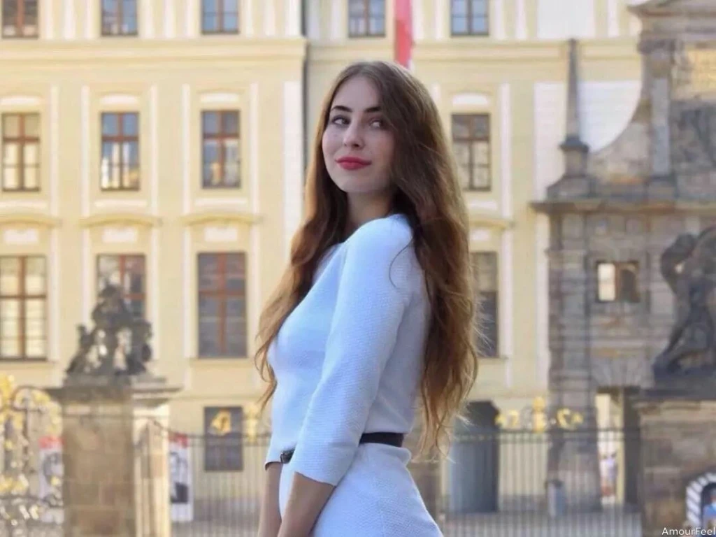 Zhanna Profile image 3