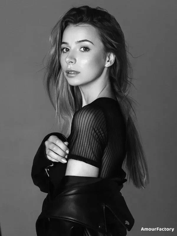 Polina Profile image 1