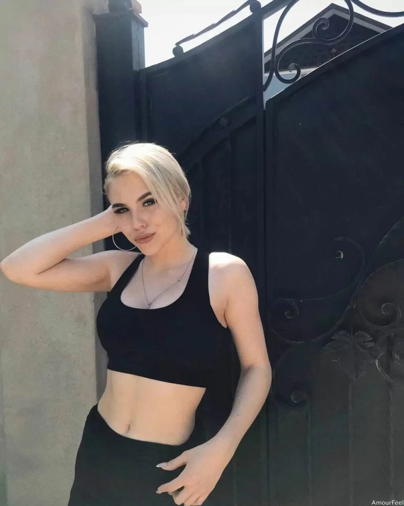 Dorina Profile image 4