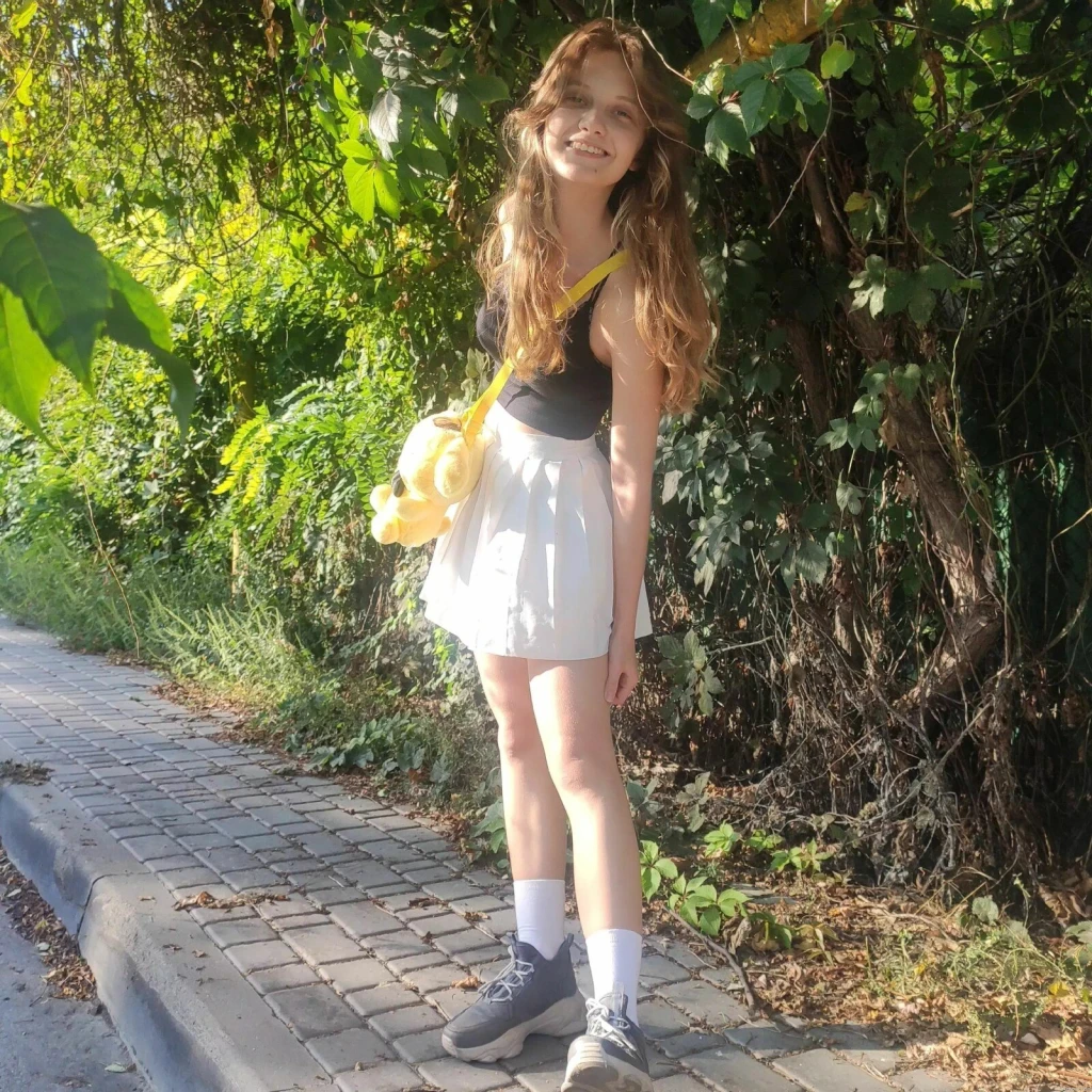 Dariia Profile image 1