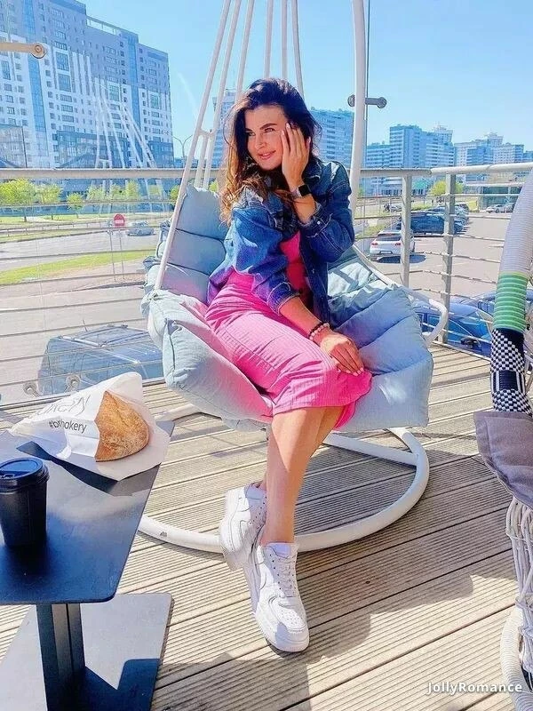 Veronika Profile image 1