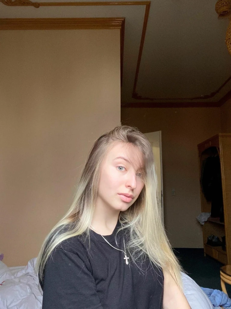 Anna Profile image 1