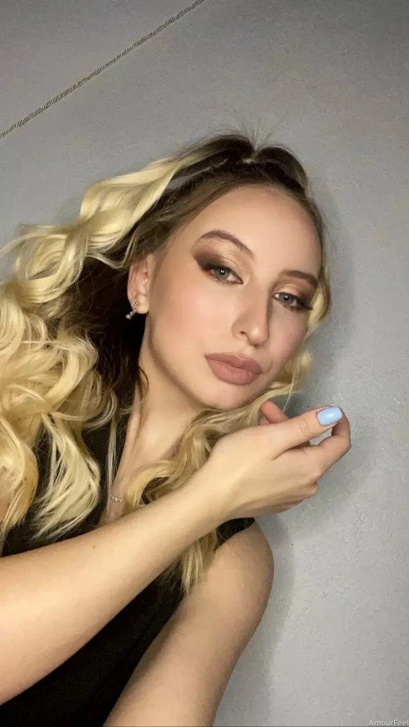 Anna Profile image 2