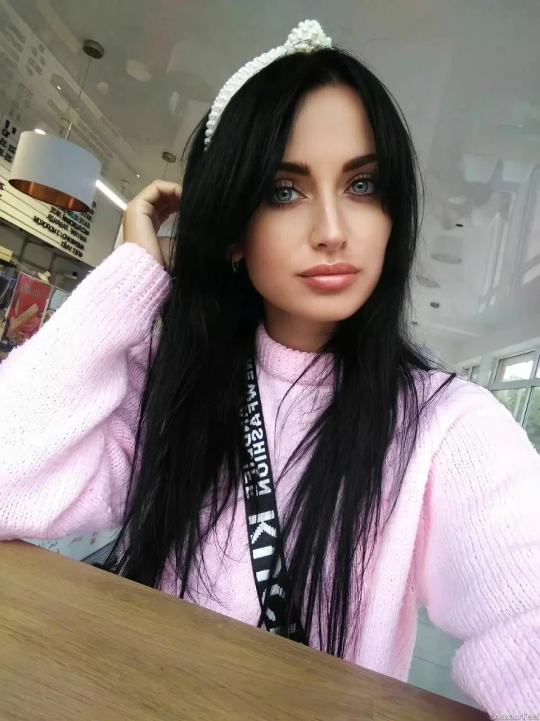 Yana Profile image 4