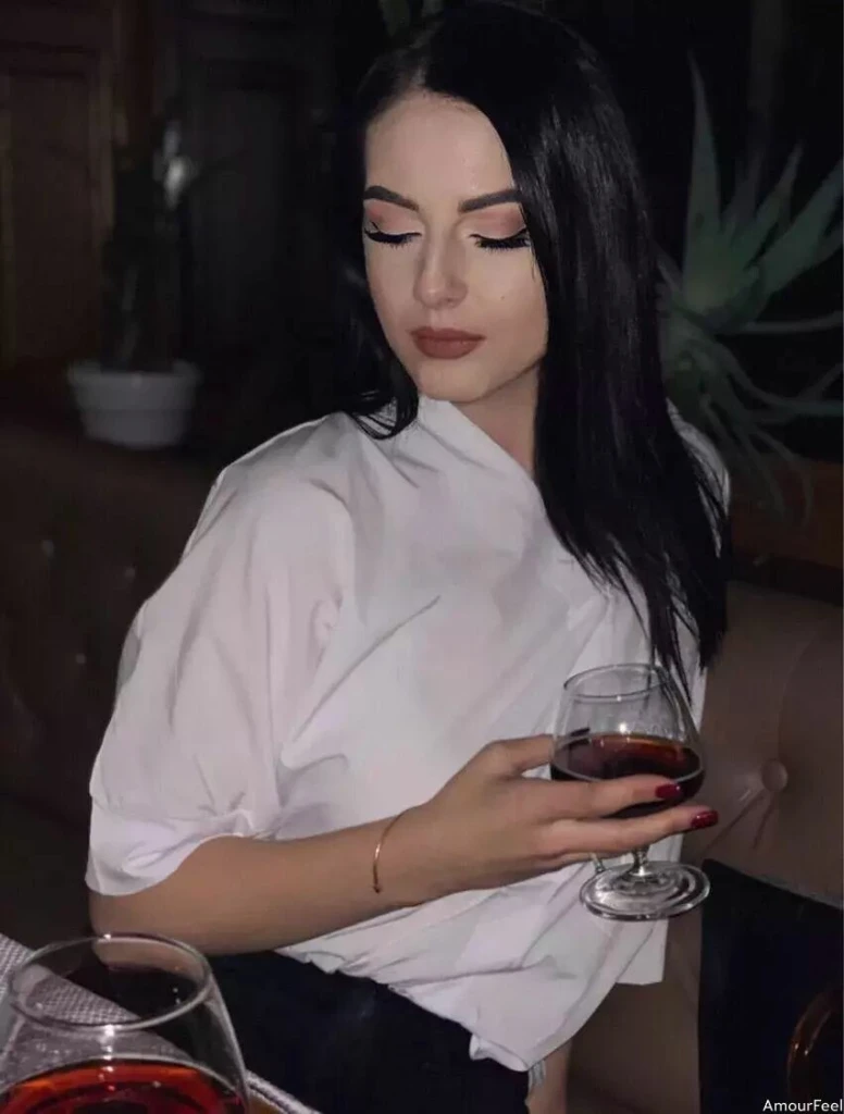 Kateryna Profile image 3