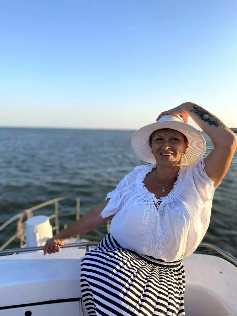 Anna Profile image 2