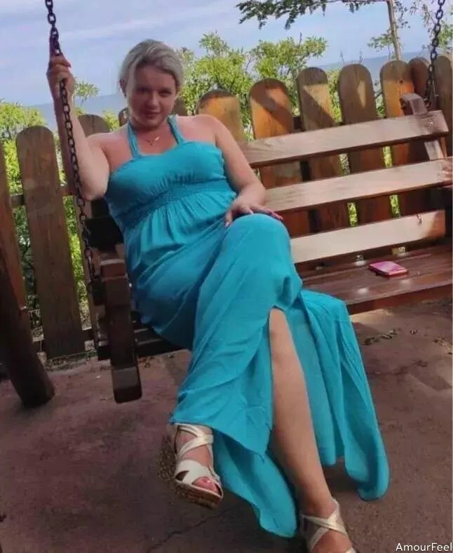 Karyna Profile image 1