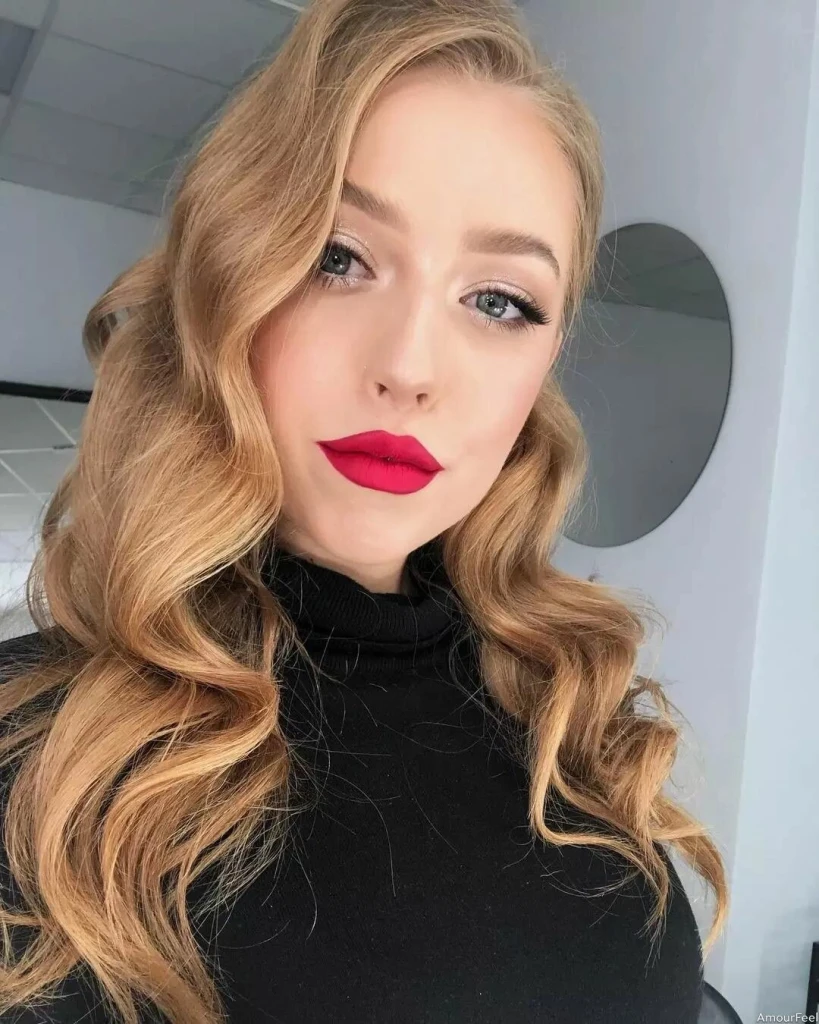 Anna Profile image 4