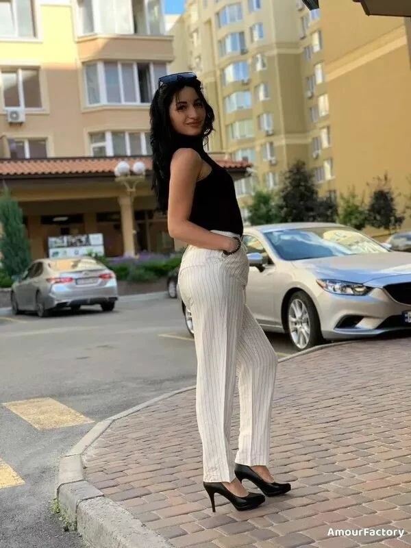 Ivanna Profile image 4