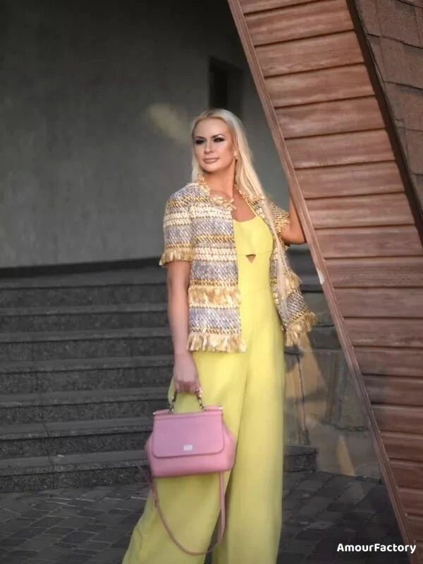 Diana Profile image 2