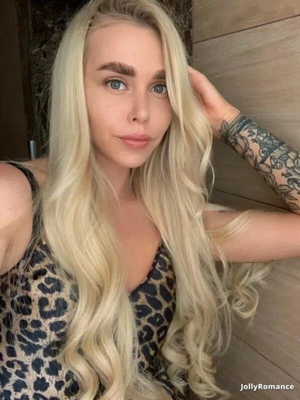 Oleksandra Profile image 2