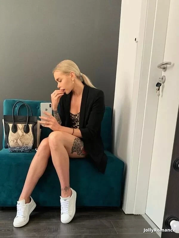 Oleksandra Profile image 4