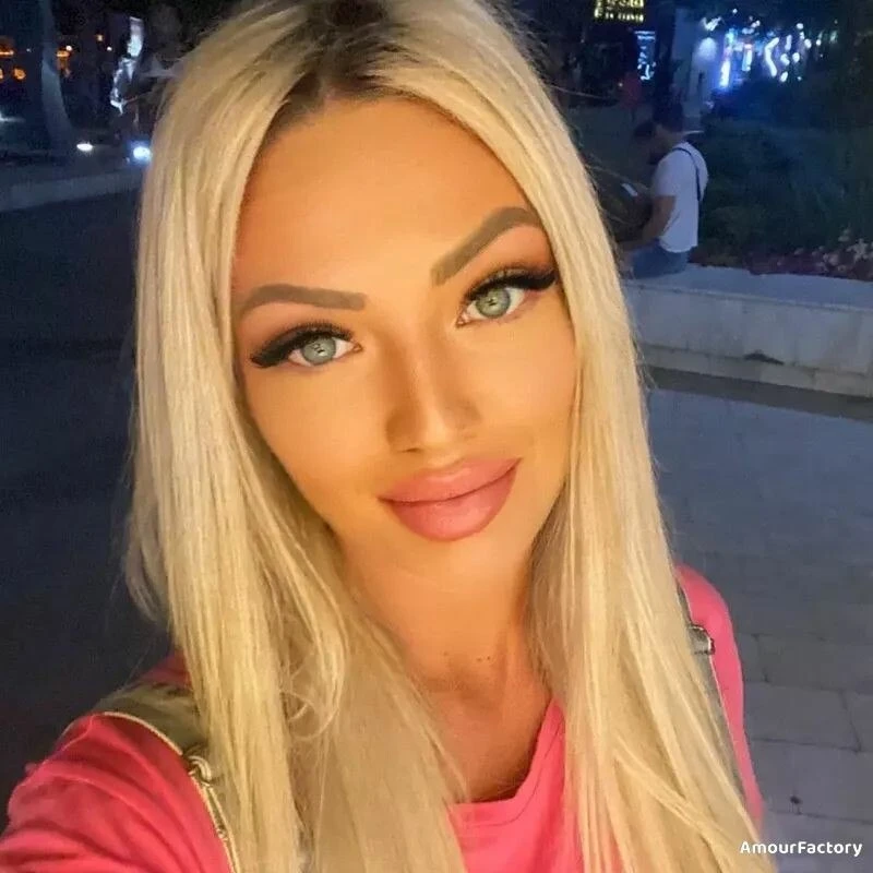 Maria Profile image 2