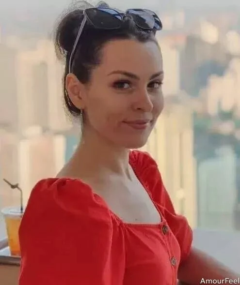 Yana Profile image 3