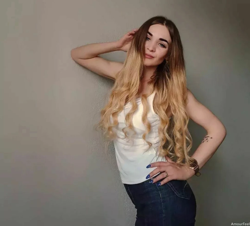 Oksana Profile image 2