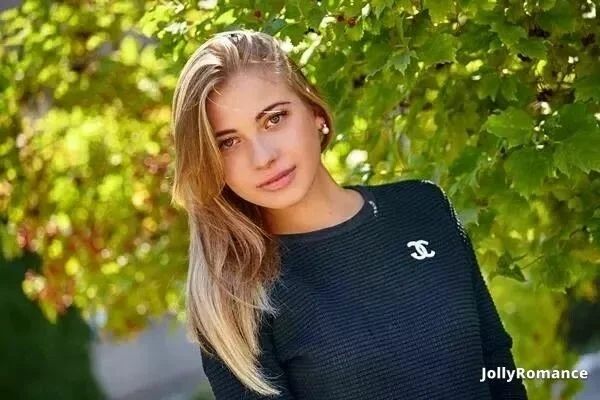 Marina Profile image 1