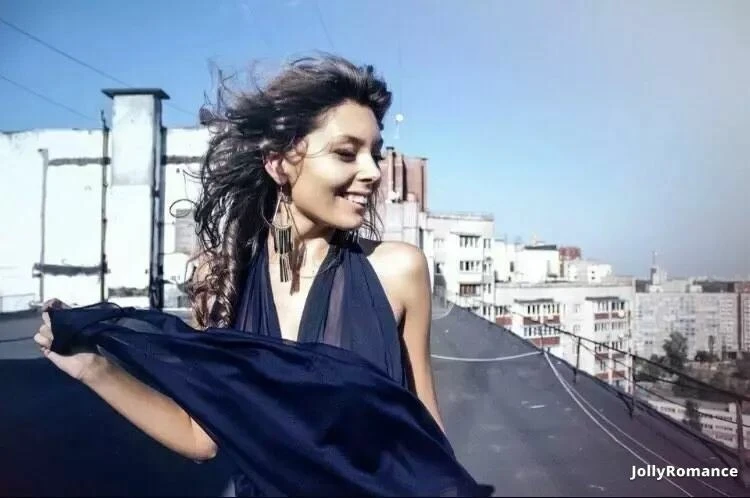 Alyona Profile image 3