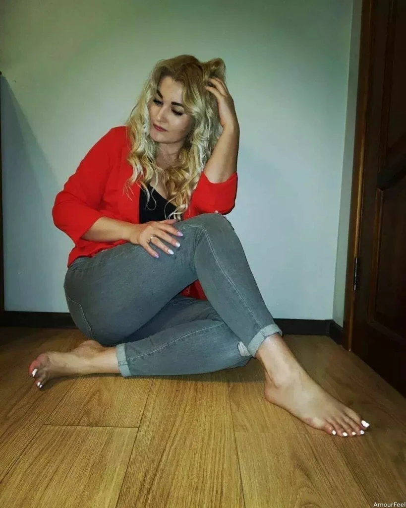 Alla Profile image 4