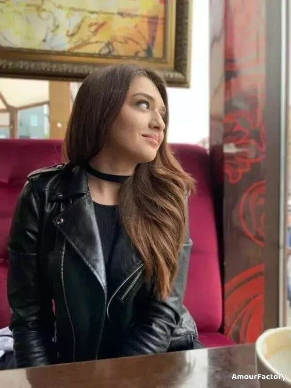 Diana Profile image 1