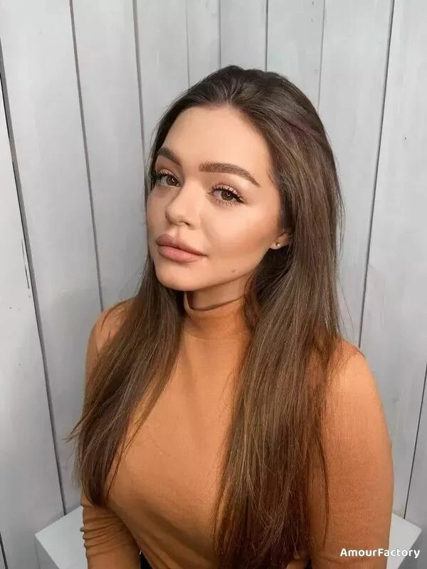 Yulia Profile image 1