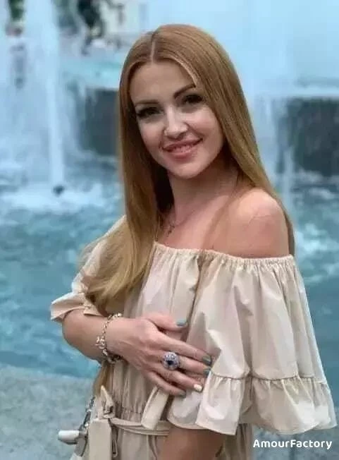 Oksana Profile image 4