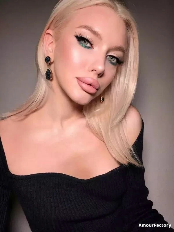 Viktoria Profile image 1