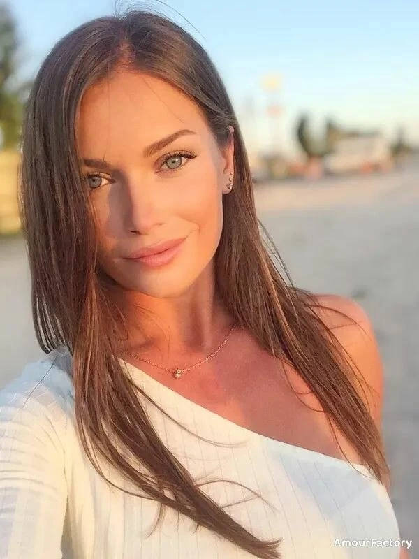 Alyona Profile image 4