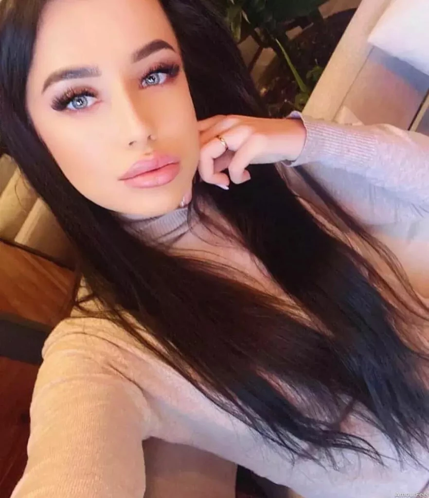 Yuliia Profile image 1