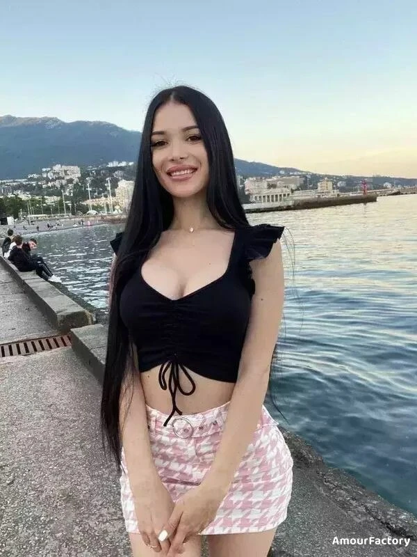 Anna Profile image 2