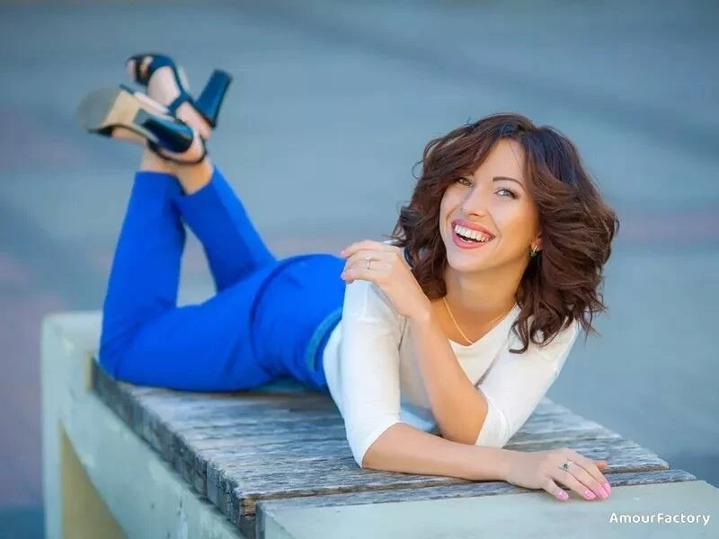 Elizabeth Profile image 2