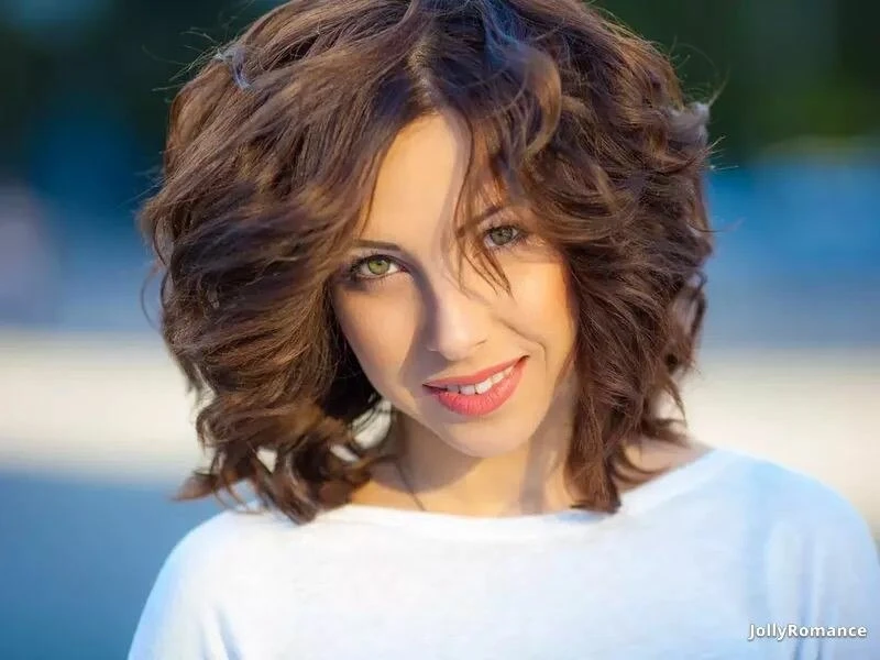 Elizabeth Profile image 1