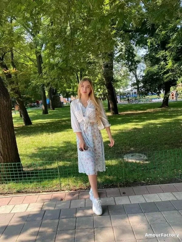 Ludmila Profile image 4