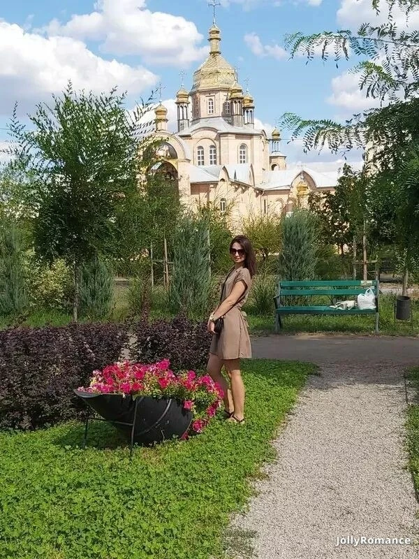 Julia Profile image 1