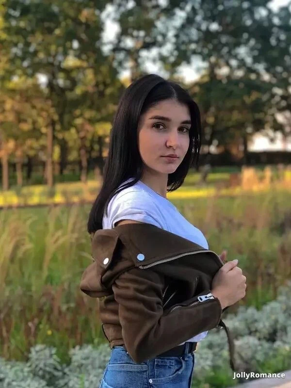 Helena Profile image 1