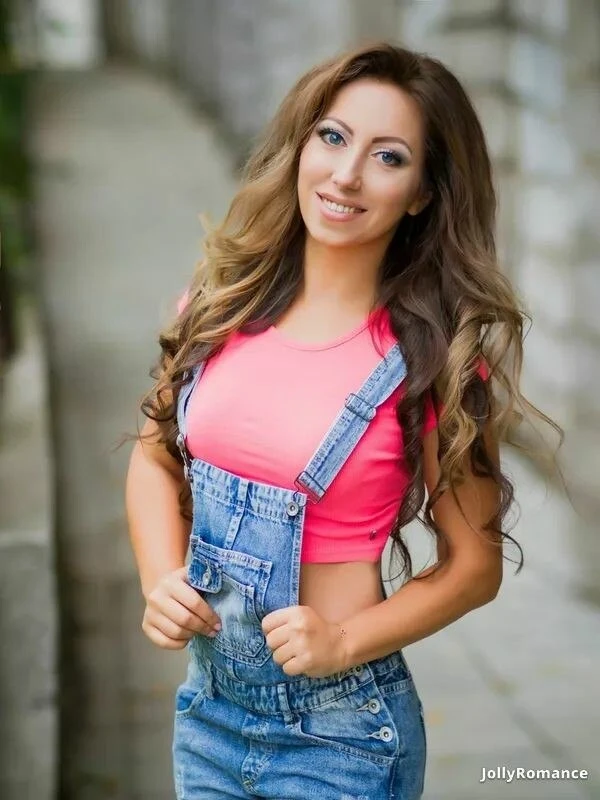 Melaniya Profile image 3