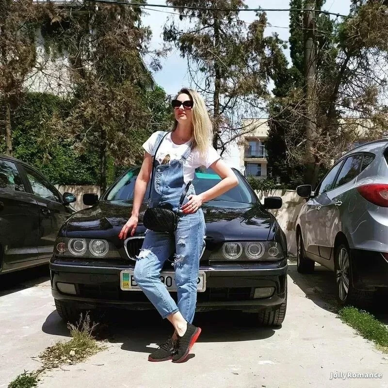 Irina Profile image 2