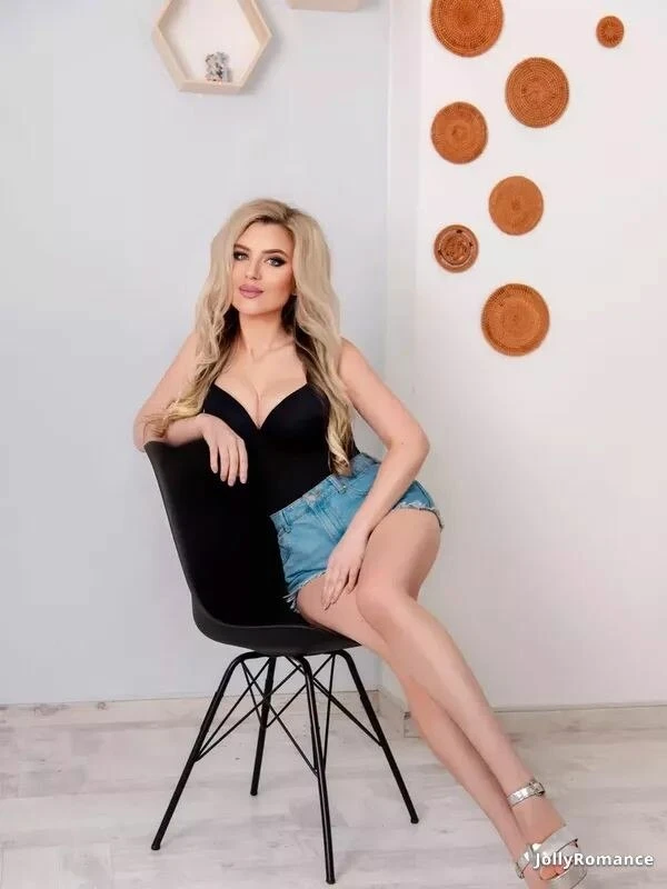 Lydmila Profile image 3