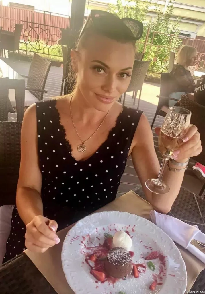 Natalia Profile image 2