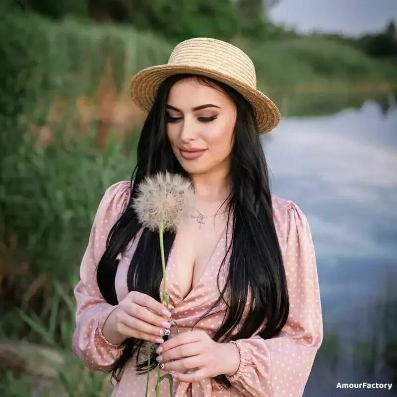 Natalia Profile image 4