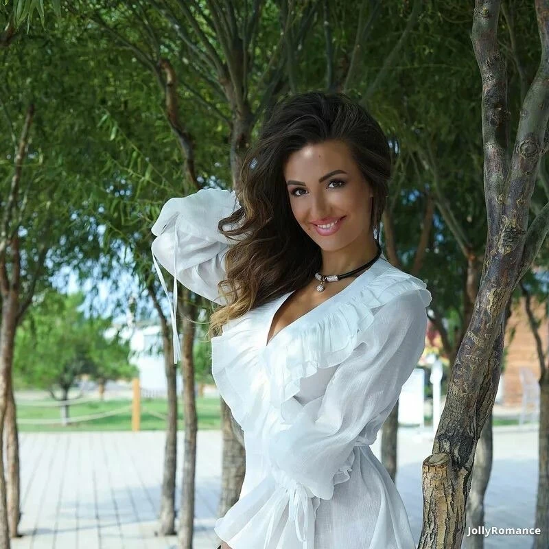 Lyudmila Profile image 2