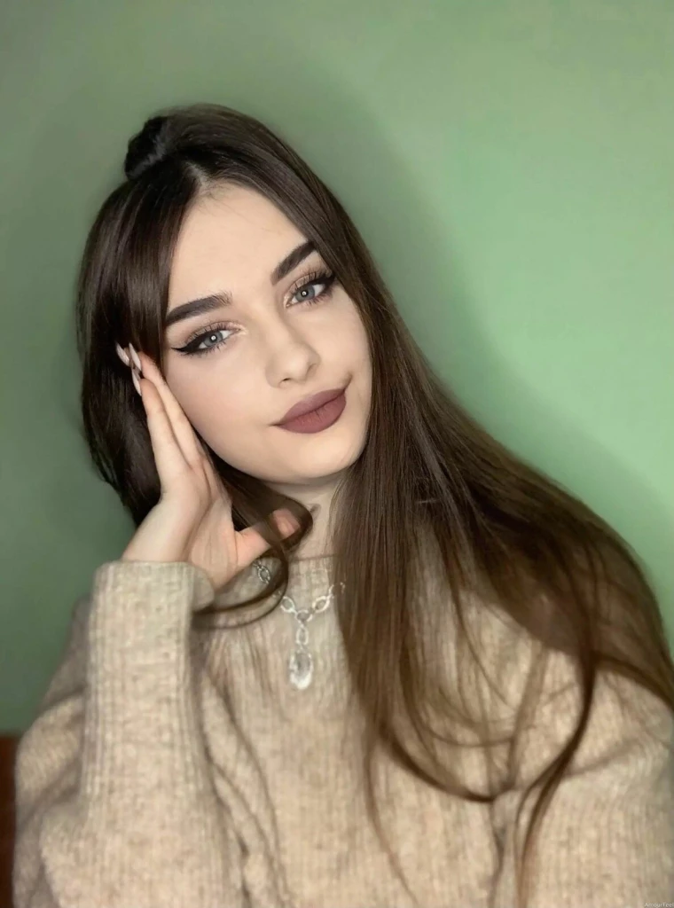 Natalia Profile image 2