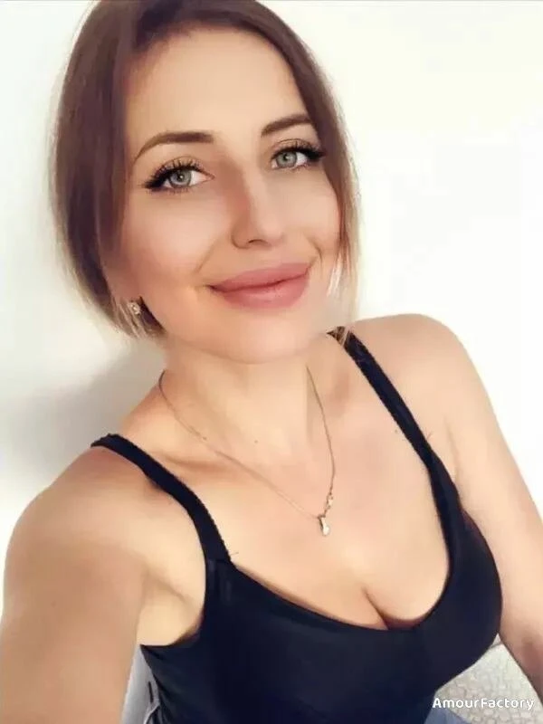 Anna Profile image 2