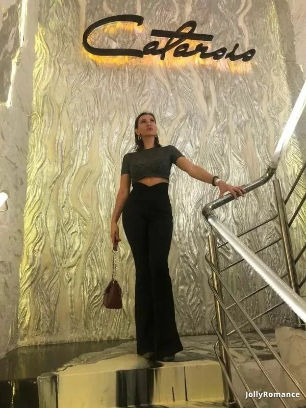 Alyona Profile image 3