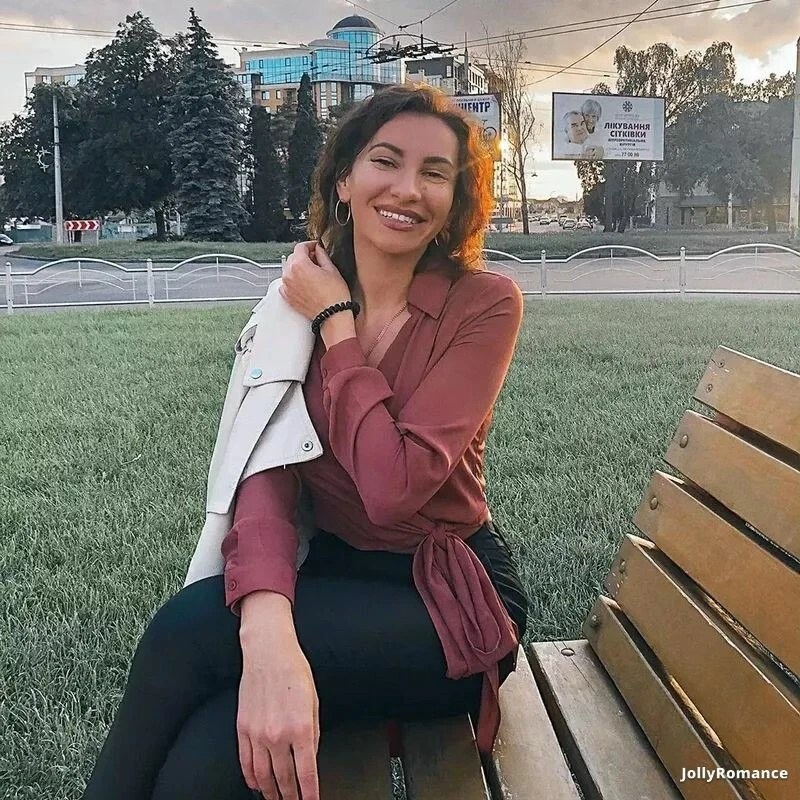 Alyona Profile image 1